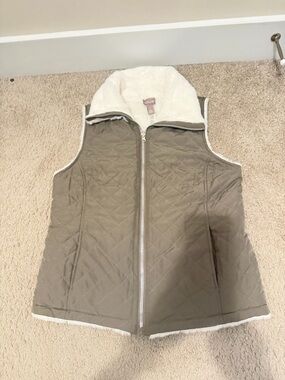 Chico's Taupe Quilted Vest with White Faux Sherpa